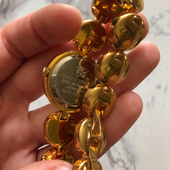 EJ Quartz Gold Circle Watch - Picture 2 of 3